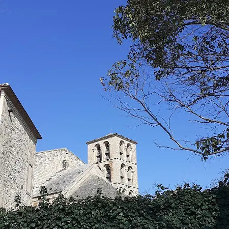 Les Deux Arches Nocleg ze śniadaniem *