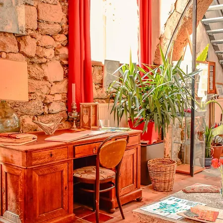 Les Deux Arches فندق مبيت وإفطار