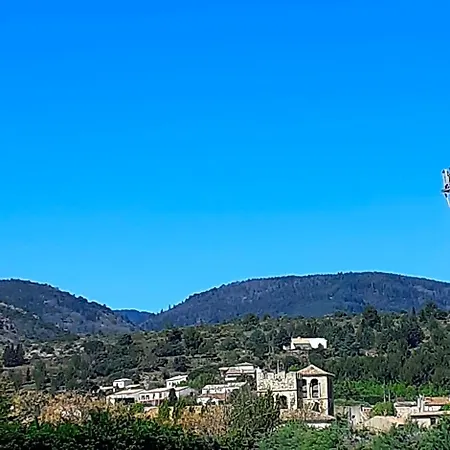 فندق مبيت وإفطار Les Deux Arches Caunes-Minervois